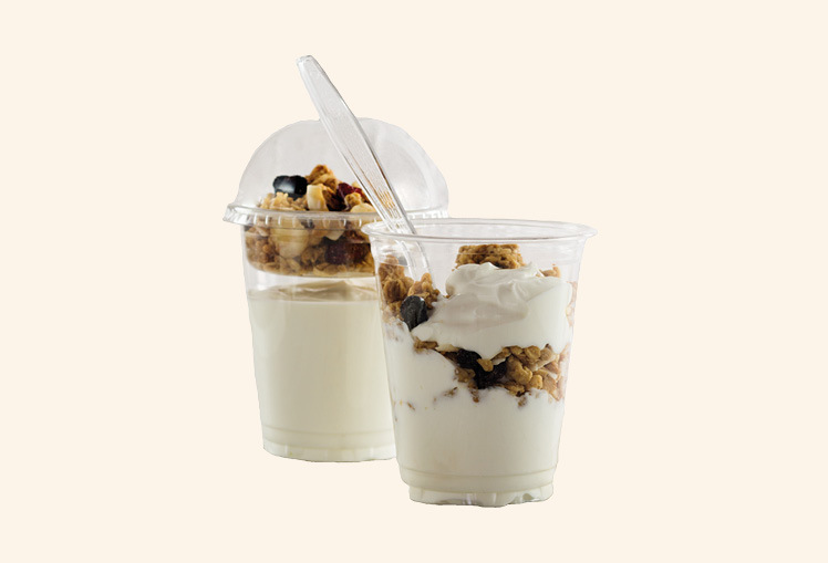  Joghurt mit Müsli
