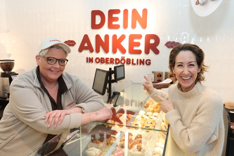 Kati Bellowitsch wird ANKER-Verkäuferin – für den guten Zweck